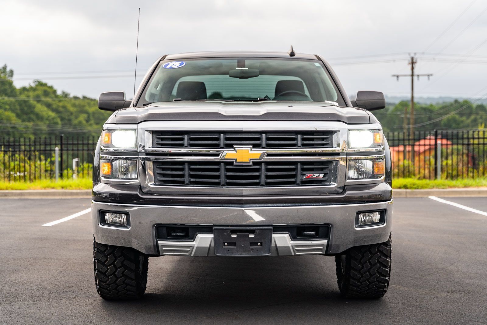 Used 2015 Chevrolet Silverado 1500 LT w/ LT Convenience Package AWD/4WD image 2