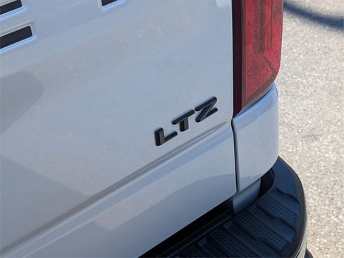 Certified 2021 Chevrolet Silverado 1500 LTZ w/ Technology Package image 14