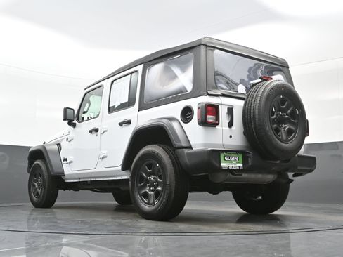 Used 2023 Jeep Wrangler Sport image 38
