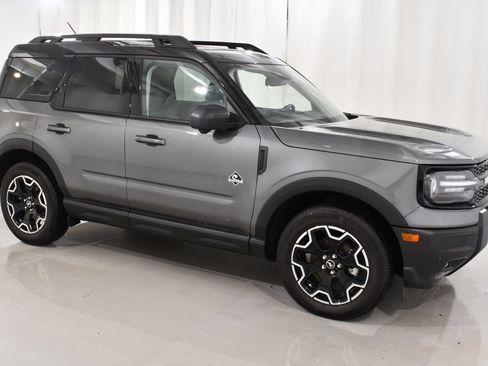 Used 2025 Ford Bronco Sport Outer Banks w/ Outer Banks Tech Package+ AWD/4WD image 5