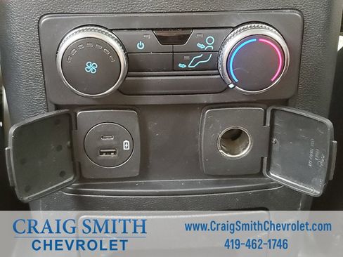 Used 2022 Ford Explorer XLT w/ Equipment Group 202A image 28