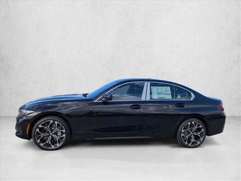 Used 2026 BMW 330i xDrive Sedan w/ Premium Package AWD/4WD image 5