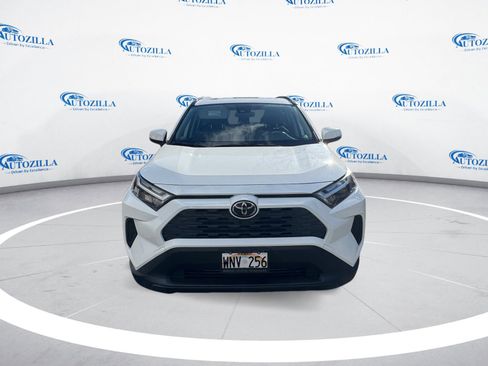 Used 2022 Toyota RAV4 XLE image 8