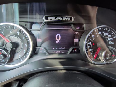 Used 2021 RAM 1500 Big Horn AWD/4WD image 16