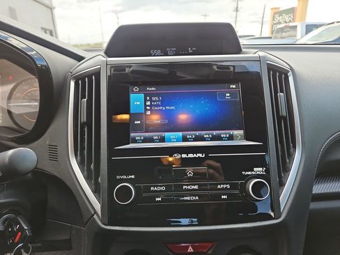 Used 2022 Subaru Crosstrek 2.0i AWD/4WD image 19
