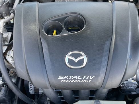 Used 2015 MAZDA MAZDA3 i Sport FWD image 25