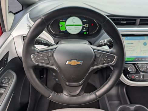 Used 2020 Chevrolet Bolt LT FWD image 23