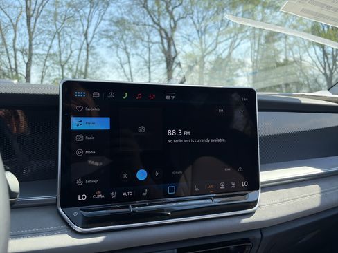 New 2026 Volkswagen Tiguan SE AWD/4WD image 31