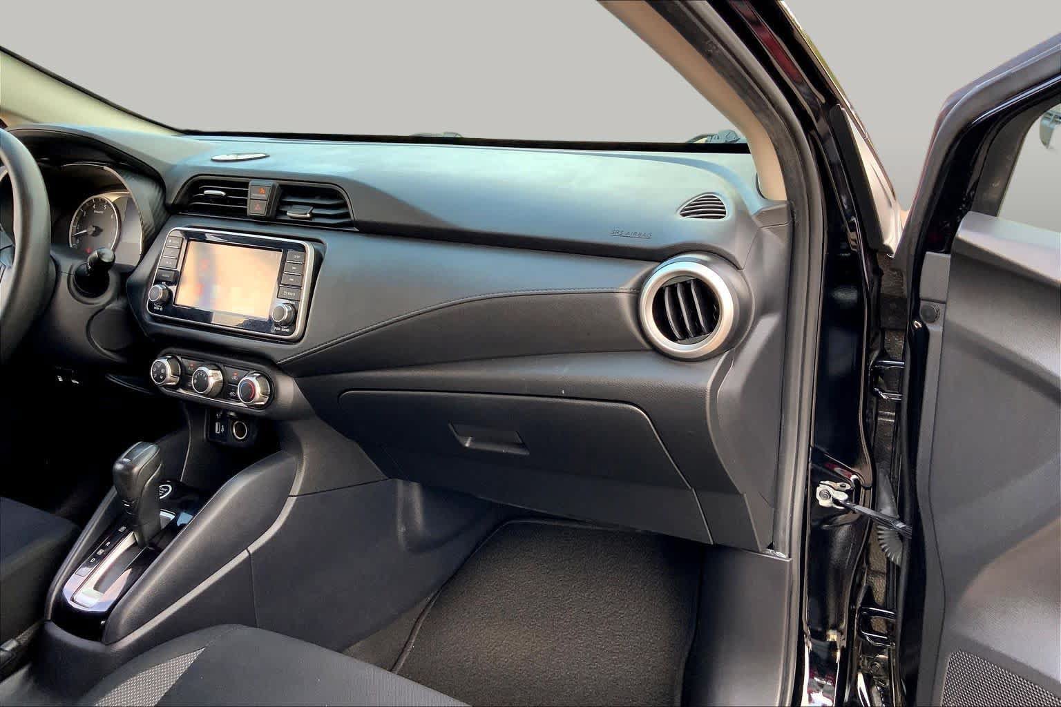 Used 2020 Nissan Versa S FWD image 17
