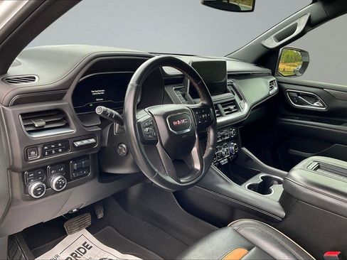 Used 2023 GMC Yukon XL AT4 w/ AT4 Premium Plus Package AWD/4WD image 14