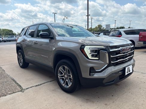 Used 2026 GMC Terrain Elevation AWD/4WD image 7