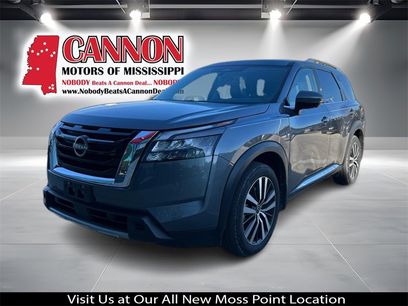 Used 2025 Nissan Pathfinder Platinum w/ Cargo Package