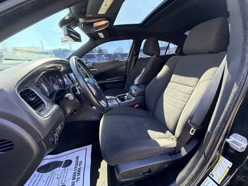 Used 2014 Dodge Charger R/T w/ Blacktop Package RWD image 17