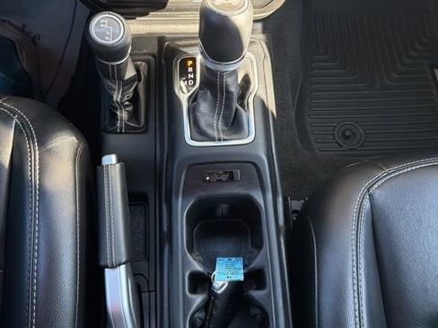 Used 2021 Jeep Wrangler Unlimited Sahara AWD/4WD image 25