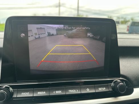 Used 2024 Kia Forte LXS FWD image 19