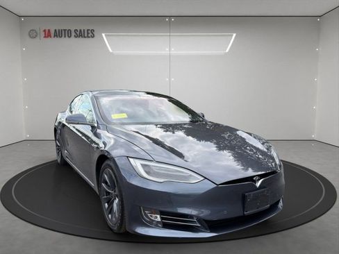 Used 2018 Tesla Model S 100D image 7