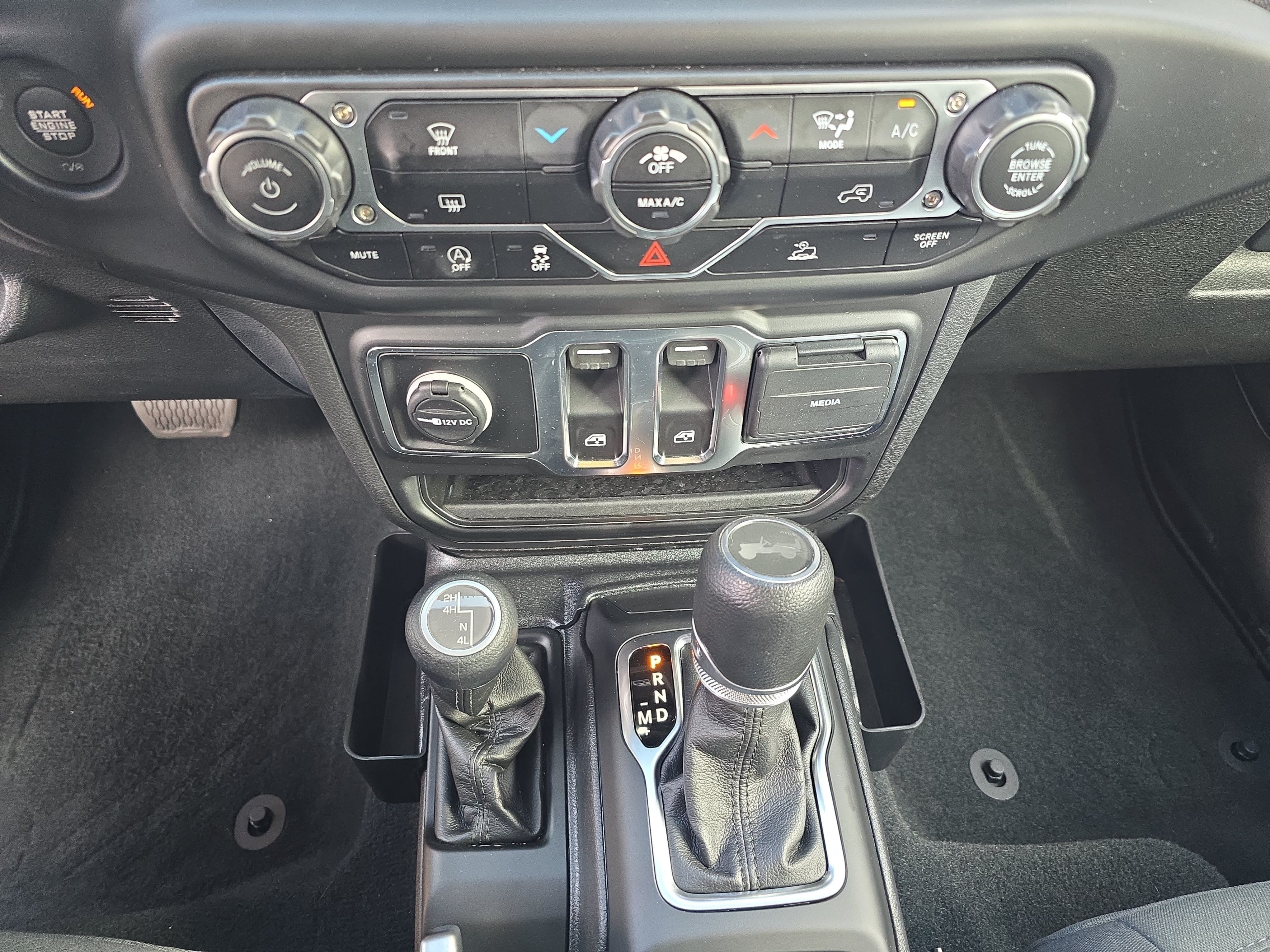 Used 2023 Jeep Wrangler Sport AWD/4WD image 23