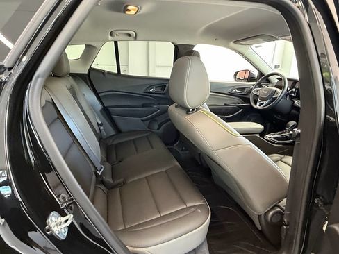Used 2025 Chevrolet Trax ACTIV w/ Driver Confidence Package FWD image 17