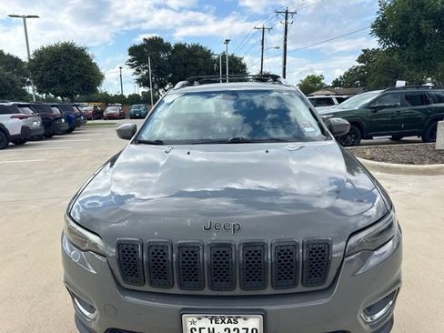 Used 2020 Jeep Cherokee Limited FWD image 7