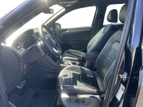 Used 2022 Volkswagen Tiguan SEL R-Line AWD/4WD image 10