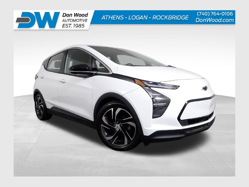 Used 2022 Chevrolet Bolt LT w/ Infotainment Package FWD image 1