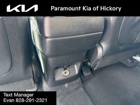 Used 2022 Kia Telluride S AWD/4WD image 19