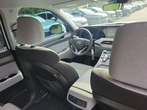 Used 2021 Hyundai Palisade SE FWD image 13