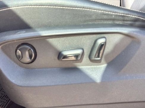 Used 2022 Volkswagen Atlas SE w/ Panoramic Sunroof Package FWD image 23
