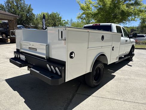 New 2026 RAM 3500 Tradesman AWD/4WD image 7