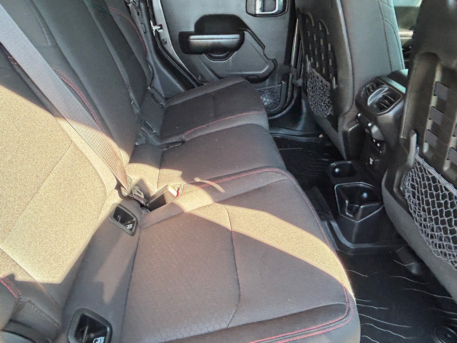 Used 2020 Jeep Gladiator Rubicon w/ Safety Group AWD/4WD image 29