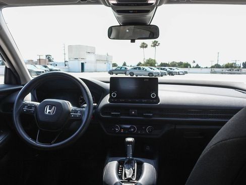 Certified 2024 Honda HR-V LX image 13