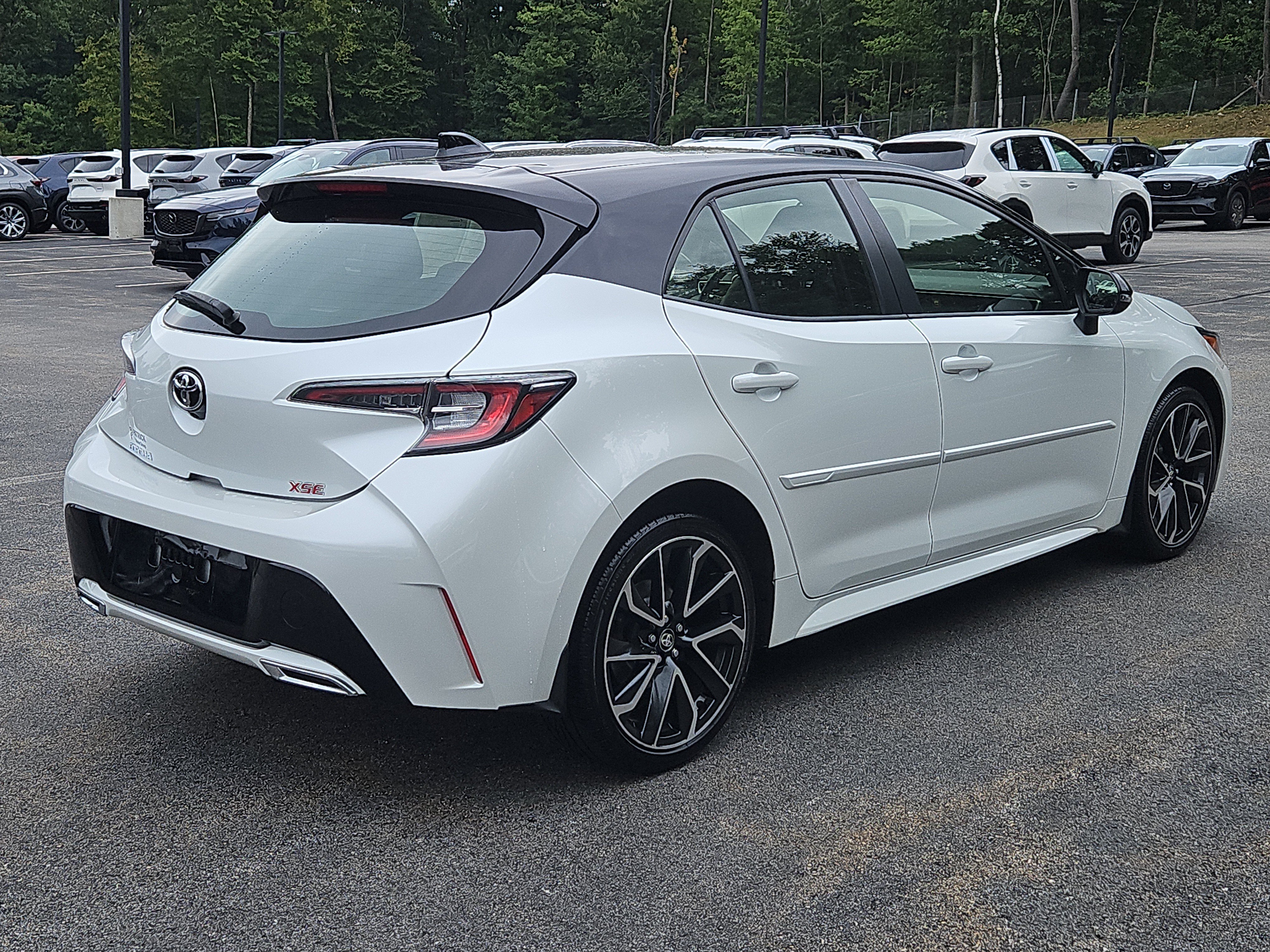 Used 2021 Toyota Corolla XSE FWD image 2