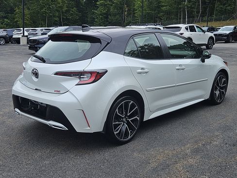 Used 2021 Toyota Corolla XSE FWD image 2