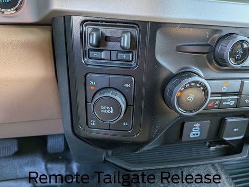 New 2026 Ford F350 XLT image 21