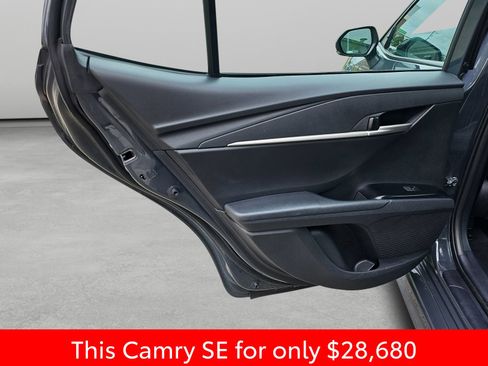 Used 2025 Toyota Camry SE FWD image 35