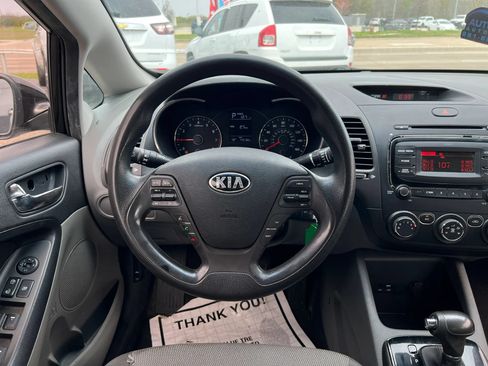 Used 2018 Kia Forte LX FWD image 18