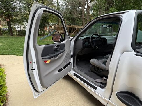 Used 1999 Ford F150 Lightning image 44