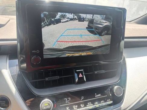 Used 2023 Toyota Corolla SE FWD image 4