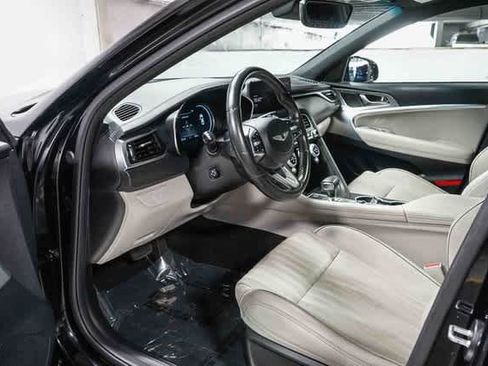 Used 2023 Genesis G70 3.3T image 17