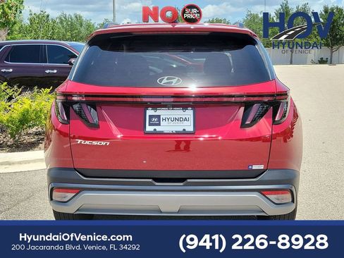 Used 2025 Hyundai Tucson SEL FWD image 8