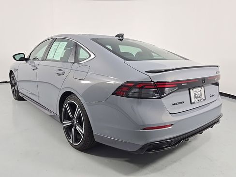 Used 2023 Honda Accord Sport image 8