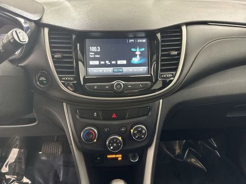 Used 2017 Chevrolet Trax LT w/ Driver Confidence Package image 6