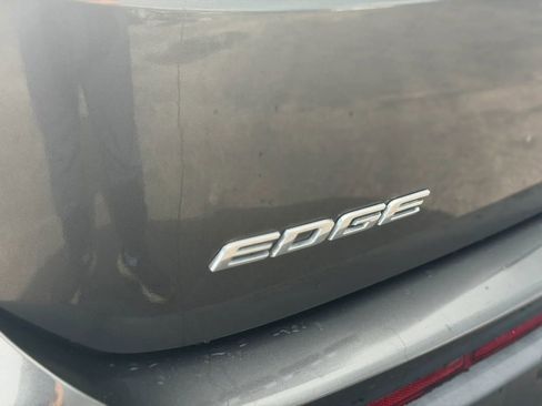 Used 2017 Ford Edge SEL w/ Equipment Group 201A FWD image 9