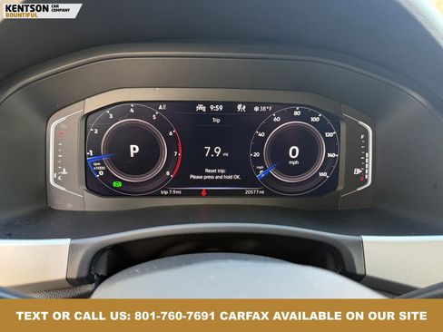 Used 2022 Volkswagen Atlas Cross Sport SE image 17