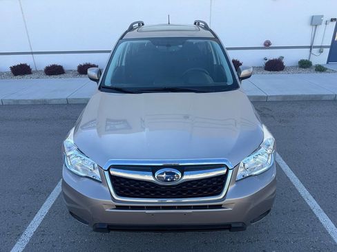 Used 2014 Subaru Forester 2.5i Premium w/ All-Weather Package AWD/4WD image 4