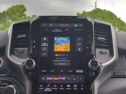 New 2026 RAM 1500 4x4 Crew Cab image 22