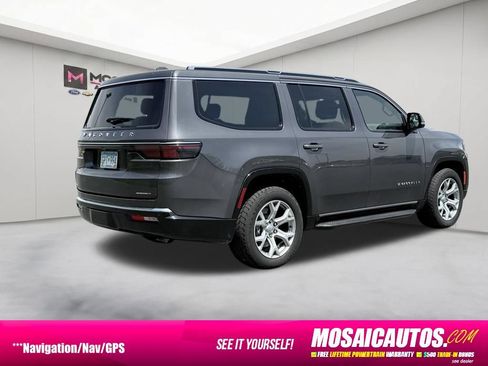 Used 2022 Jeep Wagoneer Series II w/ HD Trailer Tow Package AWD/4WD image 7