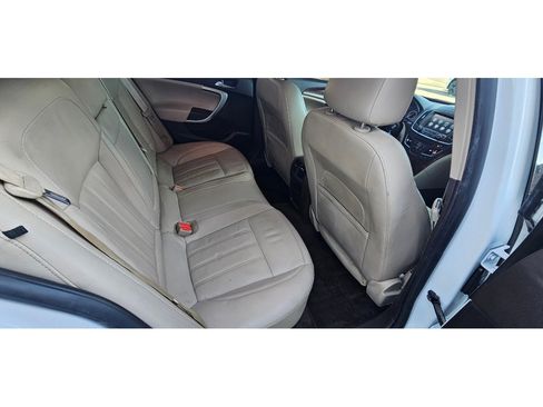 Used 2017 Buick Regal AWD image 12