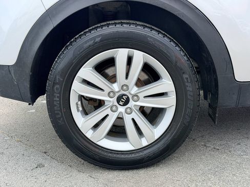 Used 2019 Kia Sportage LX w/ LX Popular Package AWD/4WD image 28