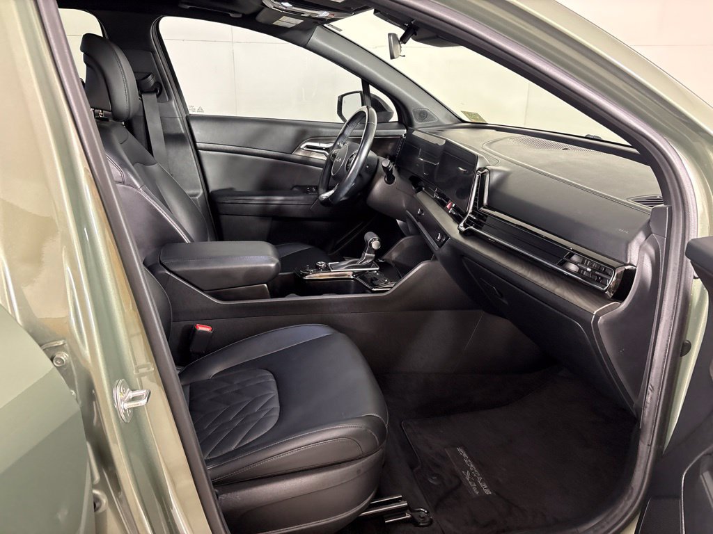 Used 2023 Kia Sportage X-Line w/ X-Line Premium Package AWD/4WD image 16